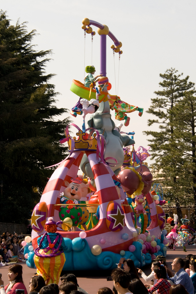 Tokyo Disneyland Clown Float