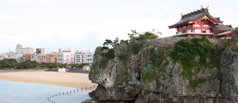 Naminoue Beach and Shrine