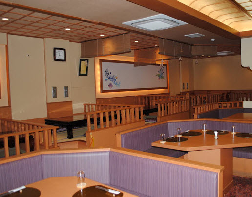 Urashima Dinner Theater Seating area