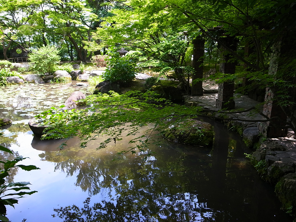 Oyamazaki Villa Pond