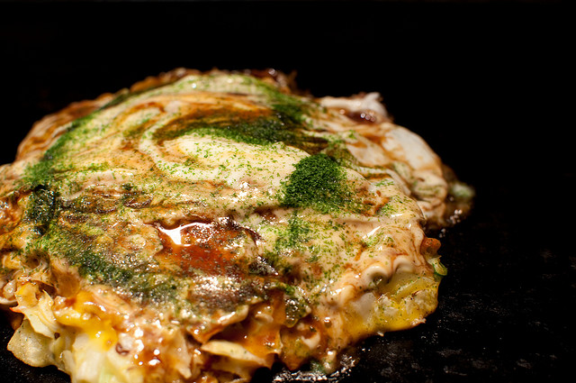 Squid & shrimp's Okonomiyaki topped with a soft-boiled egg at YaiYai (photo: securecat/flickr)