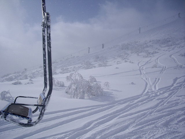 Mt Niseko Annupuri deep powder (photo: countries in colors/flickr)