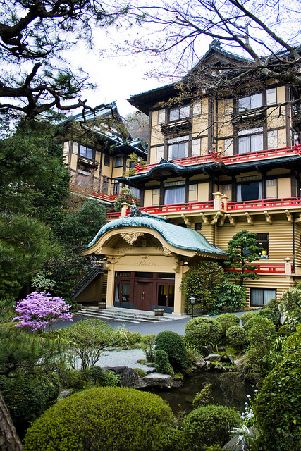 Fujiya Hotel in Hakone Flower Palace (photo: Travis King/flickr)