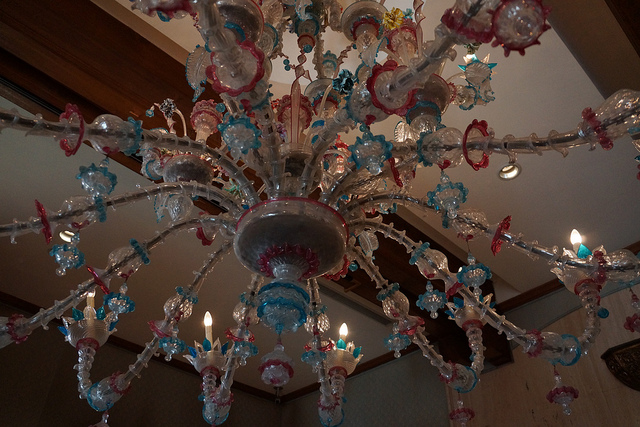 Hakone Venetian Glass Museum chandelier (photo:  Kentaro Ohno/flickr)