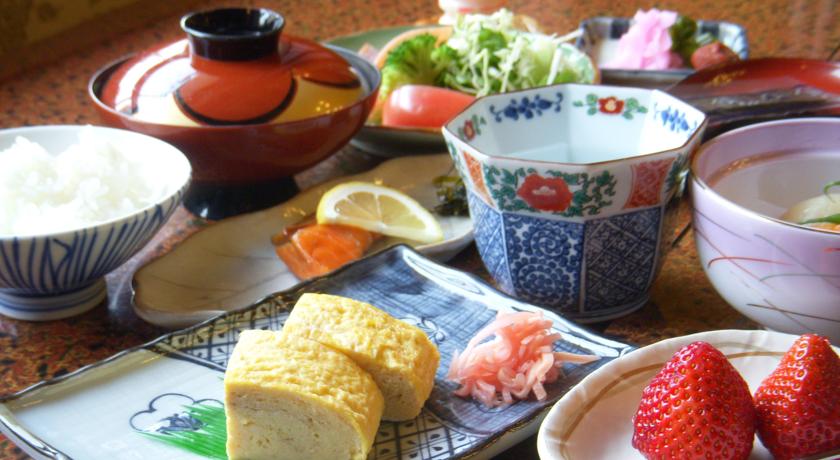 Kaneyoshi Ryokan Traditional meal