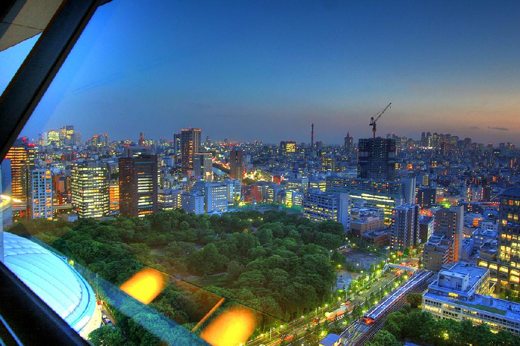 Bunkyo-ku Civic Center 文京シビックセンター  view