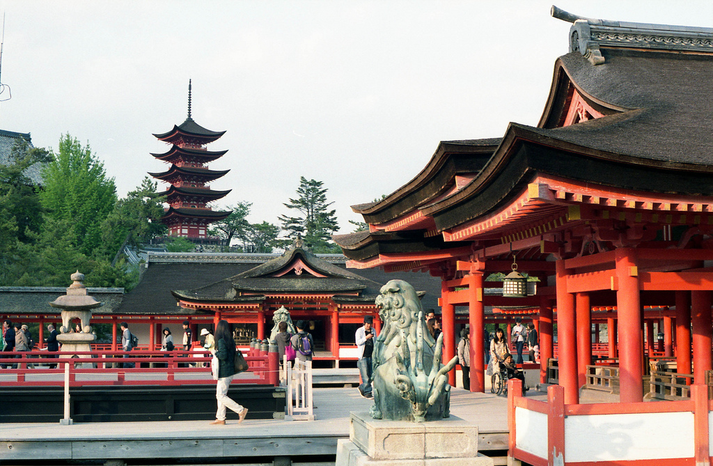 itsukushima temple