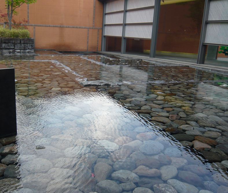 Kosugi Hoan Museum rock water garden
