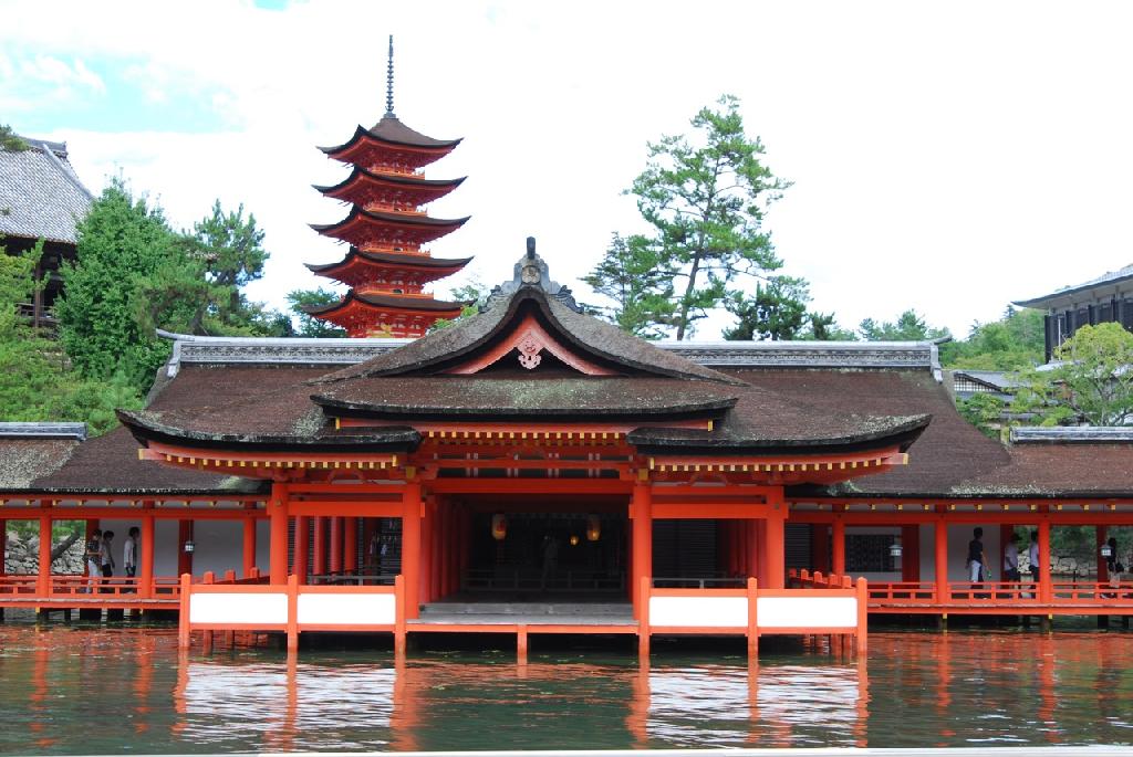 Itsukushima jinjya  客人社