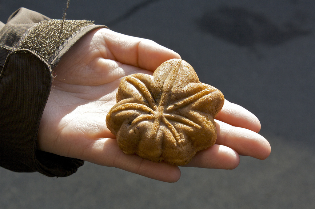 Momiji manju