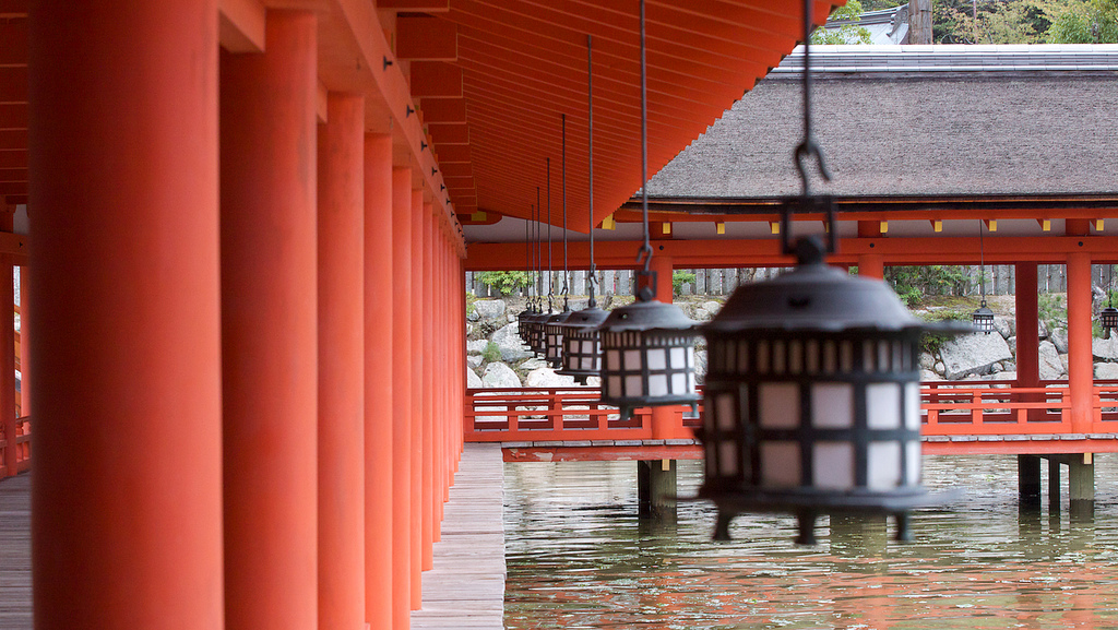 island Miyajima Itsukushima shrine