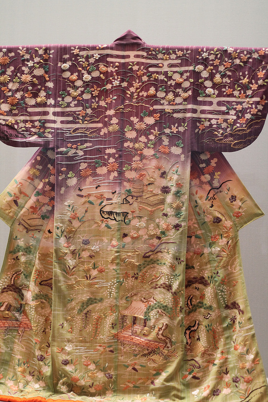 Textiles @ The National Museum of Tokyo (photo: Rachel Clarke/flickr)