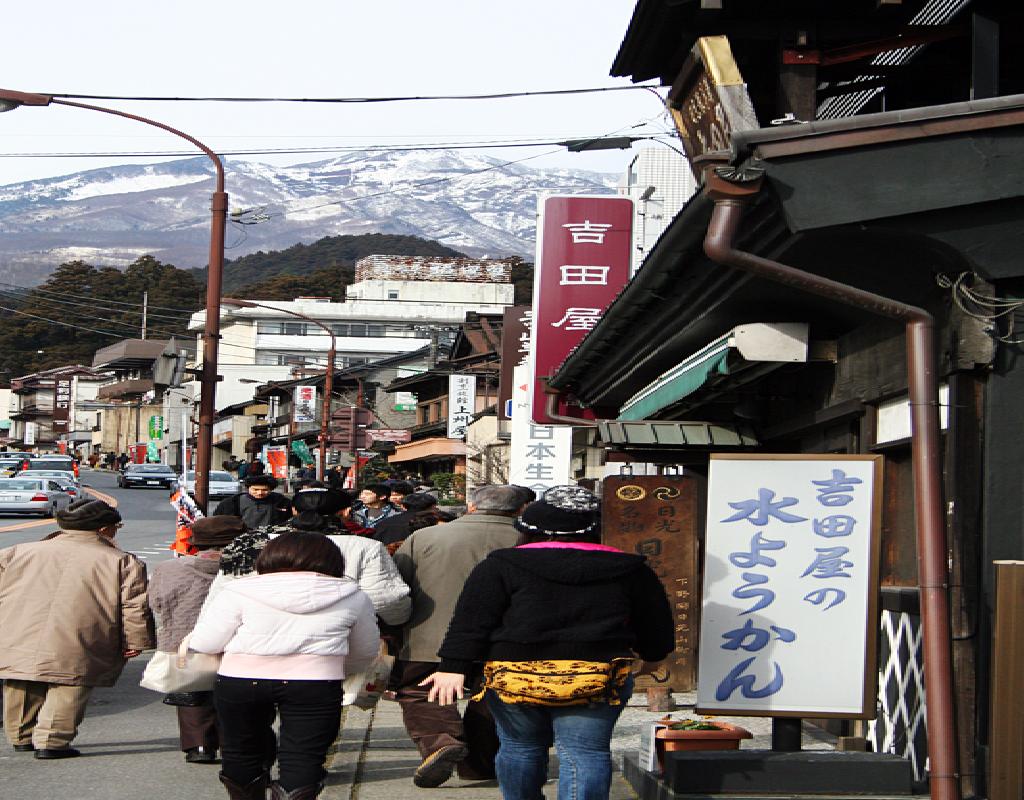 To the world heritage shrines and temples in Nikko [ 日光 ]