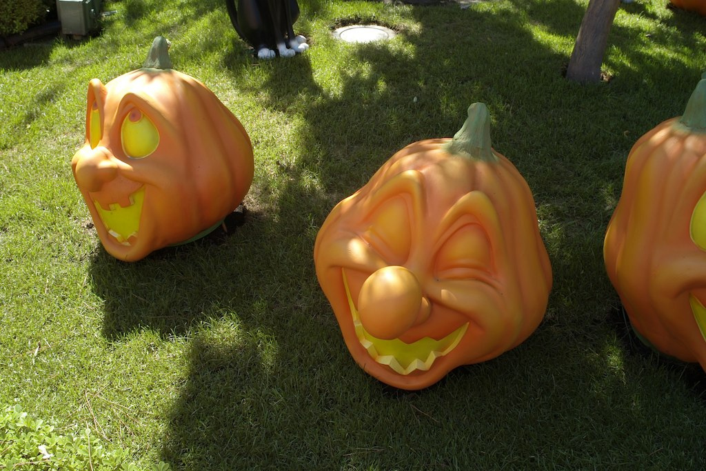 Tokyo Disneyland Fall 2013 - Halloween Pumpkin in disney (photo: messina1017/flickr)