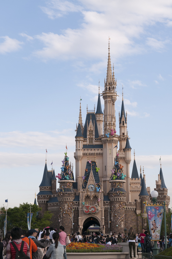 Tokyo Disneyland 30th Year of Happiness - Cinderella's Castle glorious!