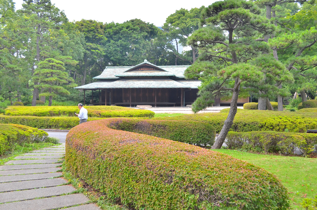 皇居東御苑 諏訪の茶屋 (The East Gardens of the Imperial Palace)