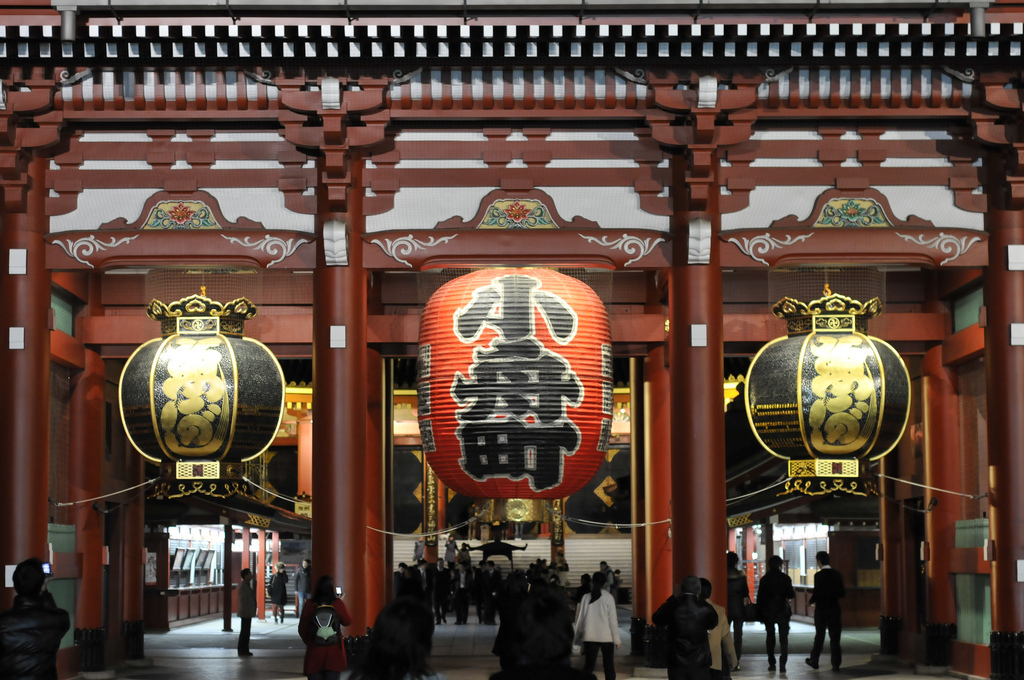  Senso-ji temple