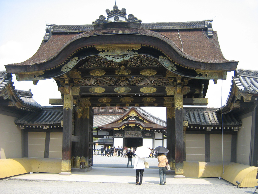 The main gate to Ninomaru Palace - Nijo castle - Kyoto