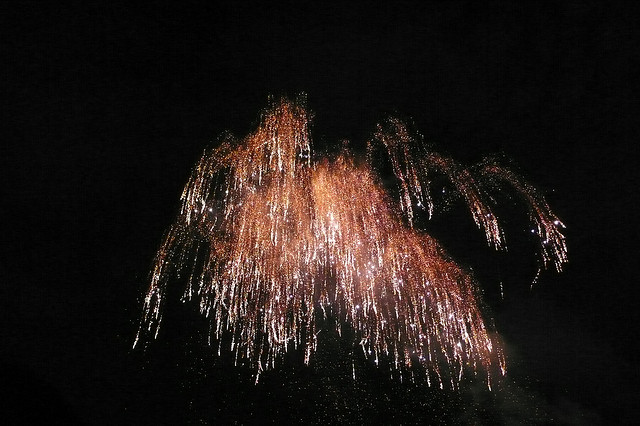 Jingu Gaien Hanabi Taikai 2 (photo credit: Mika Ueno/flickr)