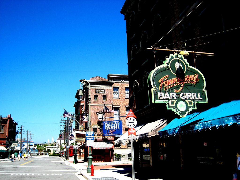 Finnegan's Bar & Grill