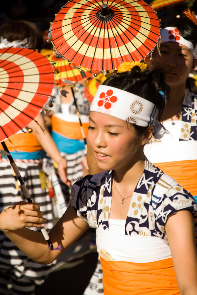 Umbrella Dance (傘踊り) Tenjin Matsuri