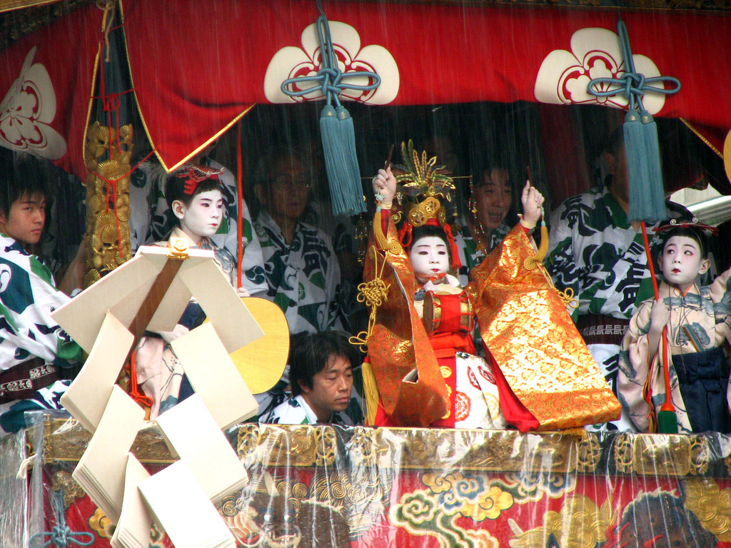 Naginataboko (長刀鉾) Chigo, Gion Matsuri Parade (Yamaboko Junko)