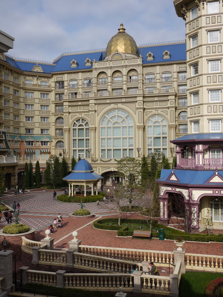 Tokyo Disneyland Hotel