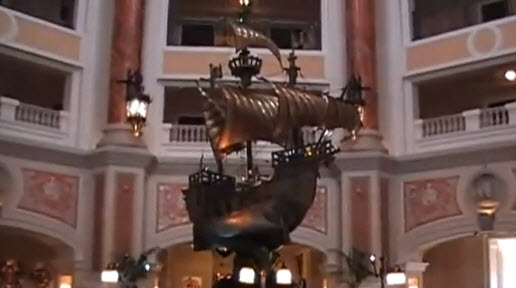 Hotel MiraCosta Tokyo Disney interior