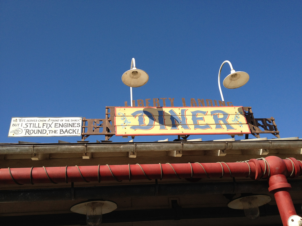Liberty Landing Diner @DisneySea (photo credit RooksJeff http://www.flickr.com/photos/rooksjeff)