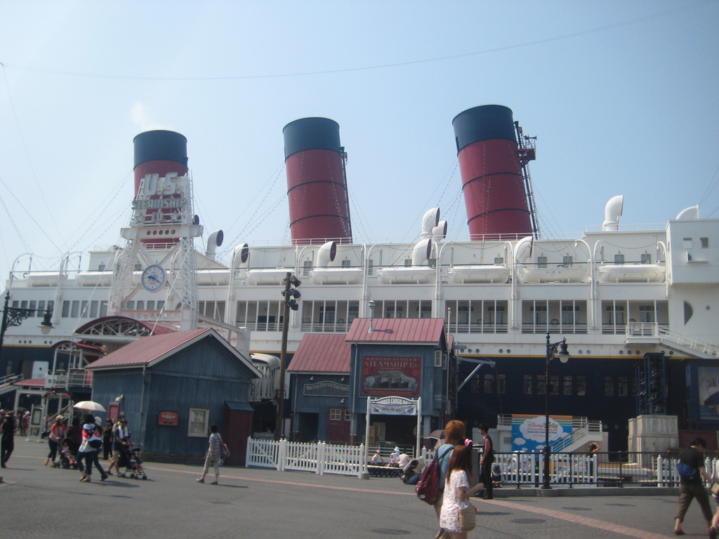 SS Columbia @ American Waterfront in Tokyo DisneySea