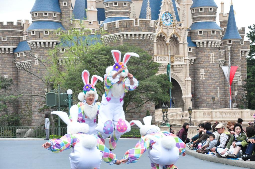 Bunny Girls @ Tokyo Disneyland