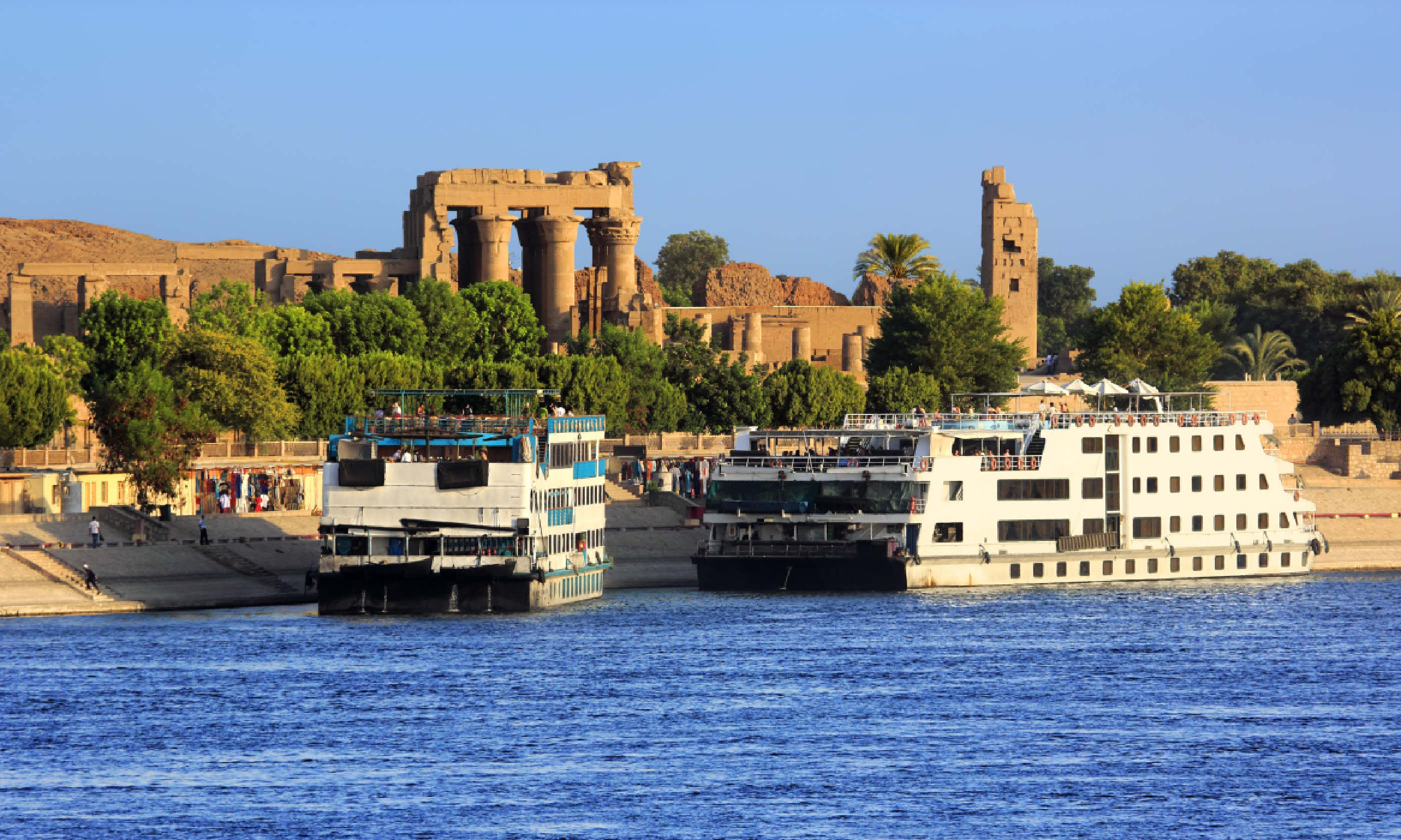 Cruise ships docked at Kom Ombo on the Nile (Shutterstock)