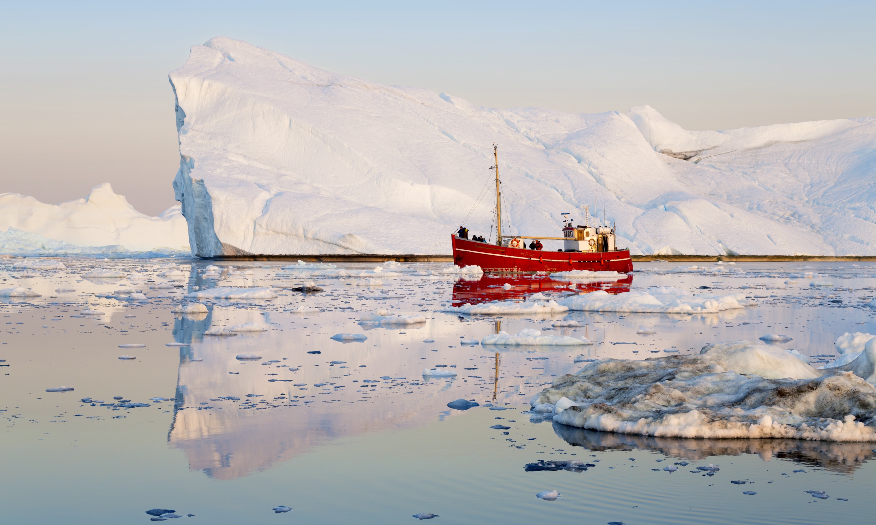 Icebergs in Greenland (Shutterstock.com)