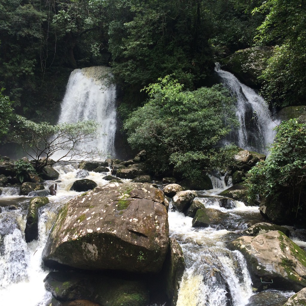 Laos Travel Tip Udomxay North Laos Nam Kat waterfall