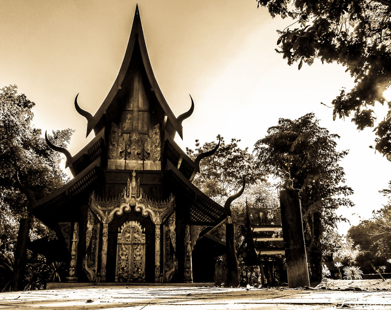 baan_dam_black_house_chiang_rai