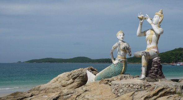 Statue of Aphai Mani and mermaid on Hat Sai Kaew beach, Ko Samet