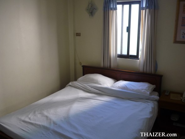 standard double room at Wendy House guest house, Bangkok