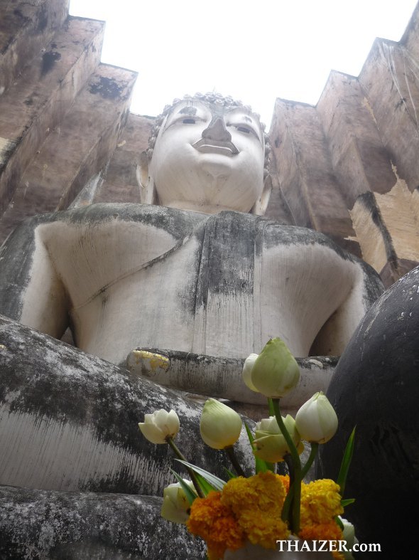 Sitting Buddha at Wat Si Chum