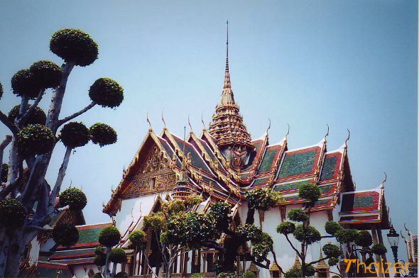 Wat Phra Kaeo (Temple of the Emerald Buddha) and Grand Palace, Bangkok