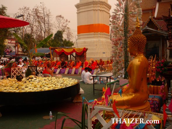 Monks preside over ceremonies for Makha Bucha Day