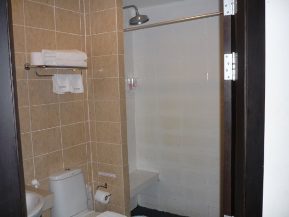 Bathroom and rain shower at Lub Sbuy Guest House, Phuket Town