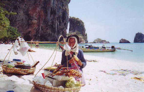 Food vendor on Phra Nang Beach, Railay, Krabi 