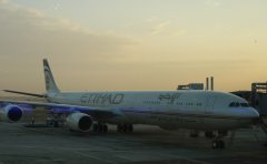 etihad-airways-london-bangkok-2