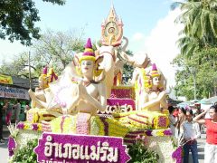 flower-festival-chiang-mai.jpg