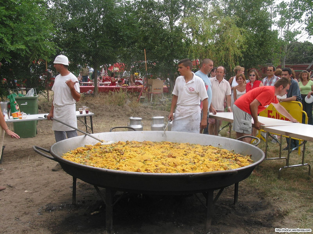 Spanish, Meals, eating, children, tapas, churros, paella