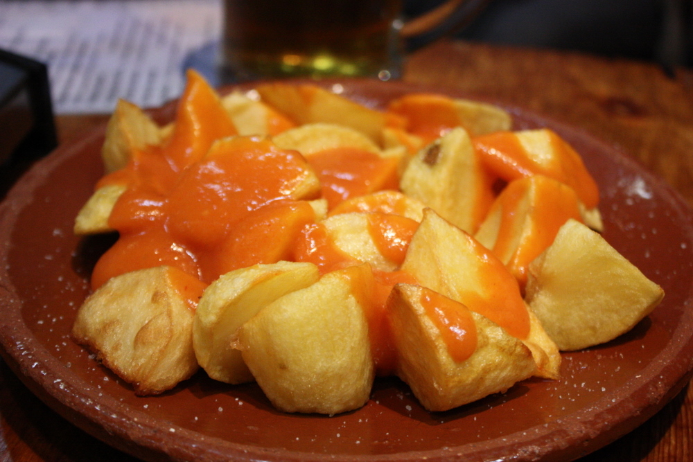 Spanish, Meals, eating, children, tapas, patatas bravas