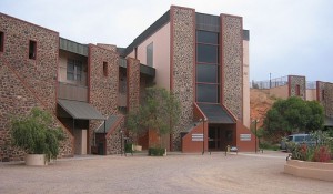 desert cave hotel coober pedy