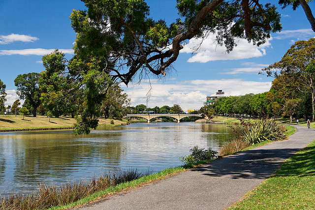 melbourne yarra bike path