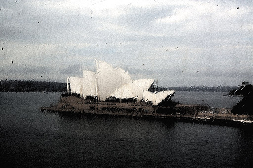 rain sydney opera house