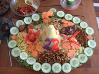 nasi tumpeng